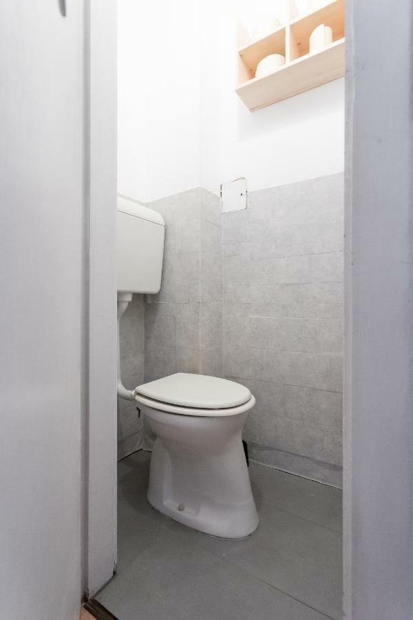 Cute Red Star Studio City Center Vienne Extérieur photo