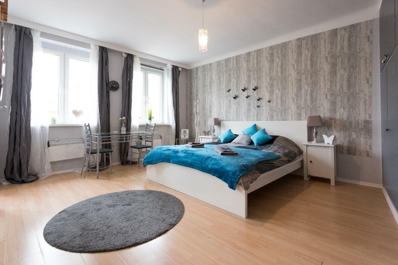 Cute Red Star Studio City Center Vienne Extérieur photo