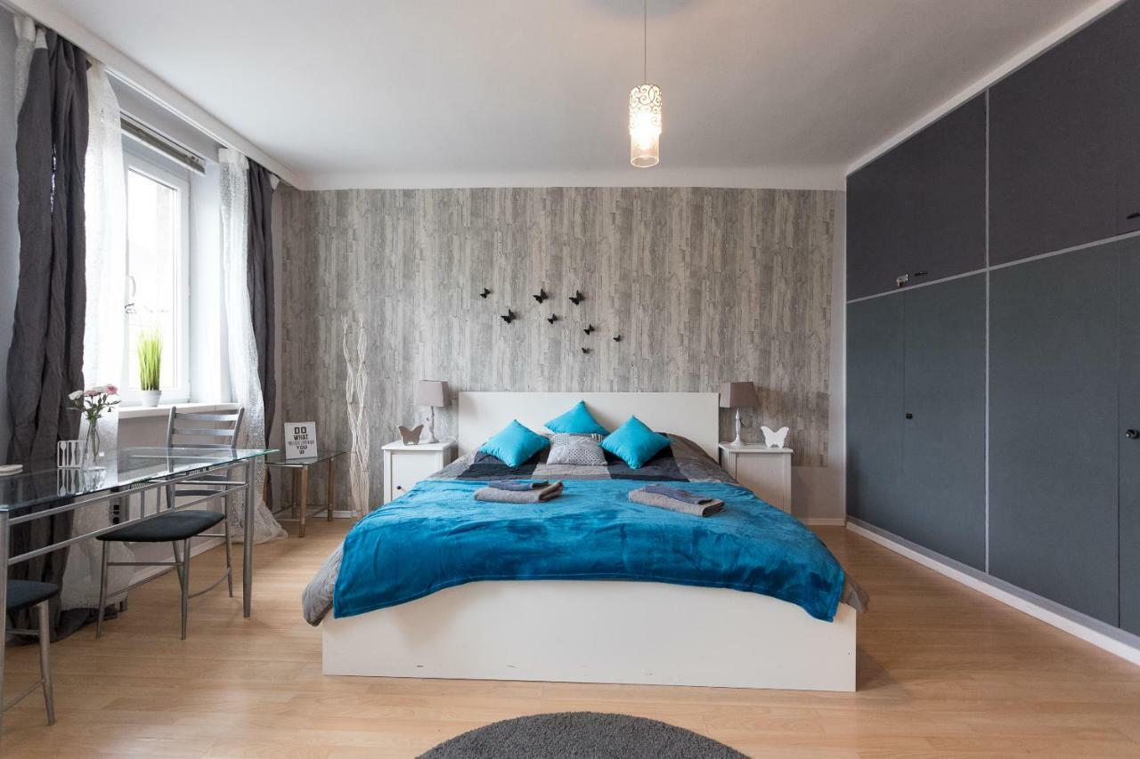 Cute Red Star Studio City Center Vienne Extérieur photo